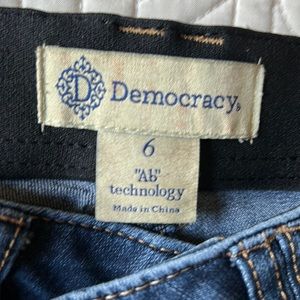 Democracy jeans size 6. Excellent condition.